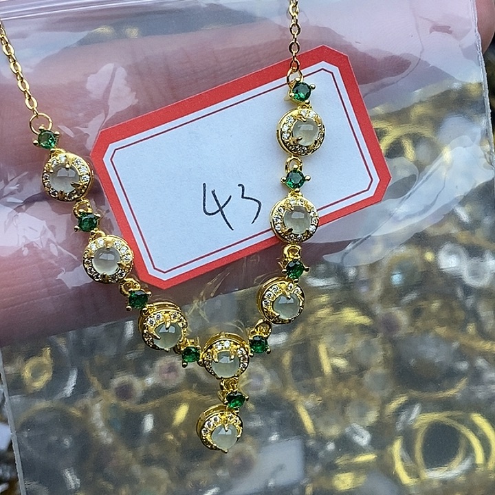 翡翠未镶嵌戒指43