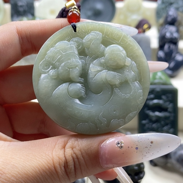 和田玉颈饰未镶嵌