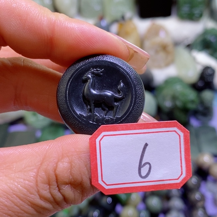 和田玉边角料未镶嵌