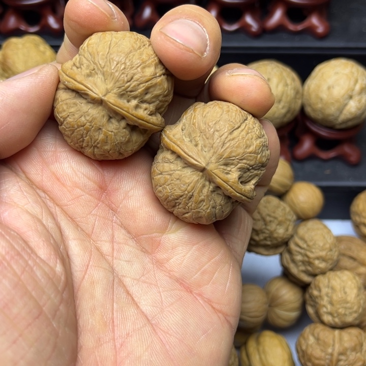 核桃云南铁核桃黄桃8