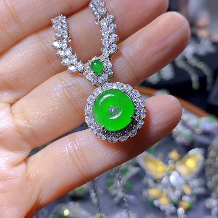 翡翠戒指银S925镶嵌天然翡翠