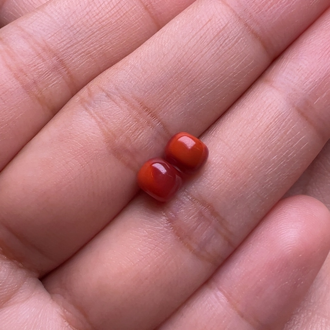 大***胡南红玛瑙未镶嵌珠宝奇石