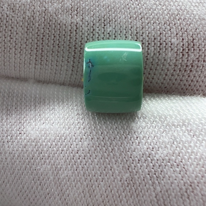 绿松石未镶嵌直切珠8.3