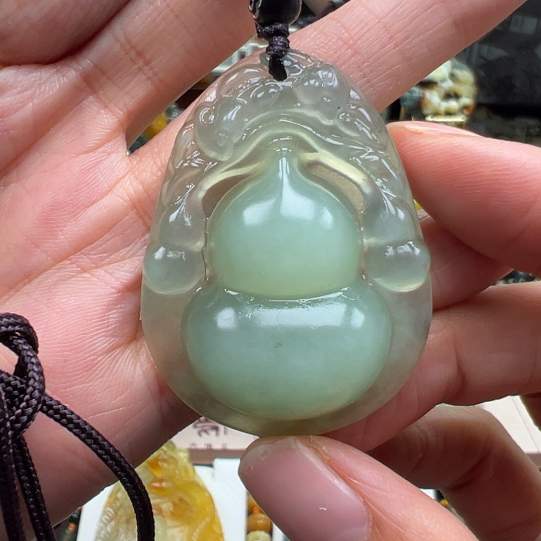 岫玉未镶嵌挂件挂件