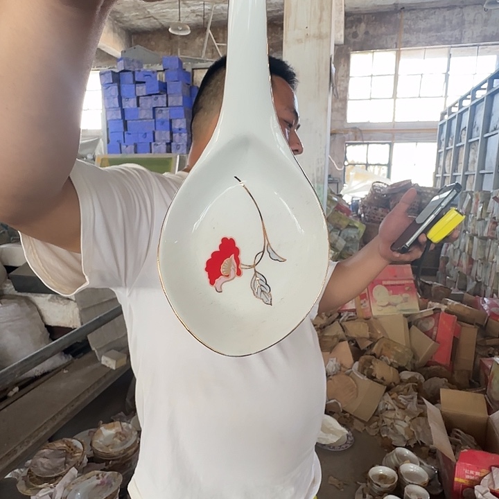 景德镇高温陶瓷喇叭花大汤勺1个