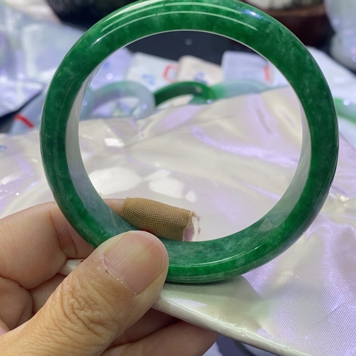 白***，专拍链接，拍哪发哪个