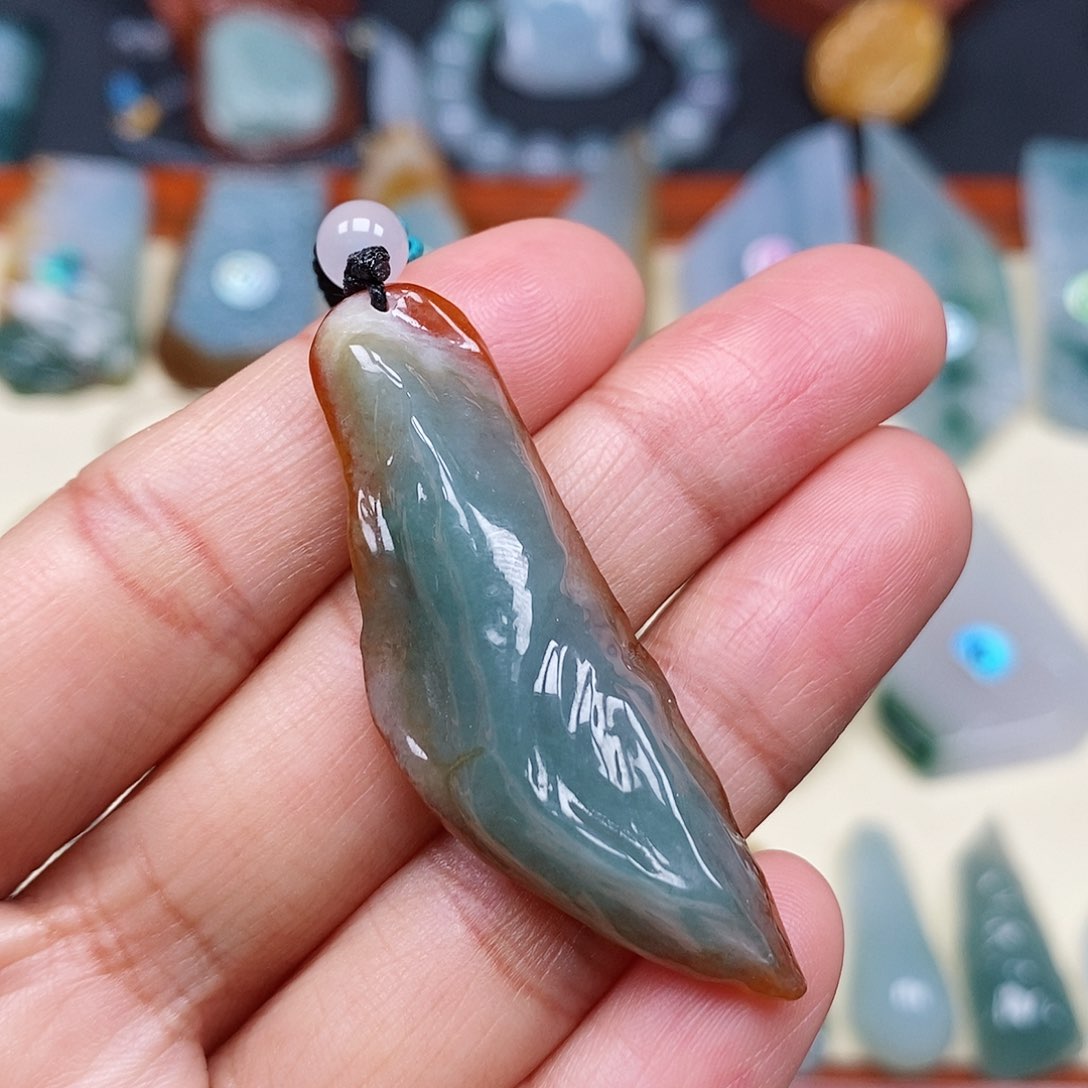 颈饰未镶嵌翡翠翡翠