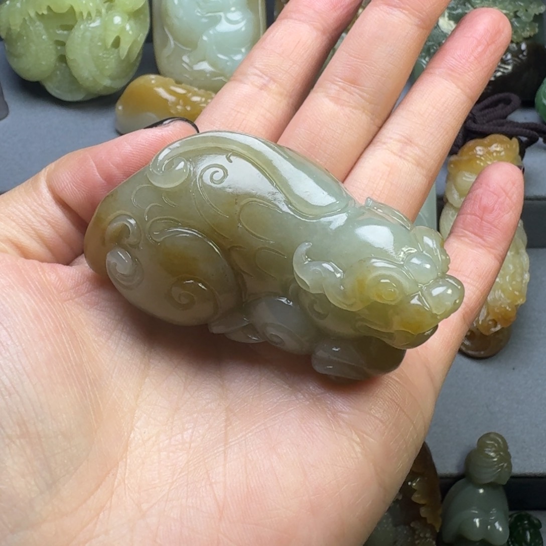 和田玉颈饰未镶嵌周**虾