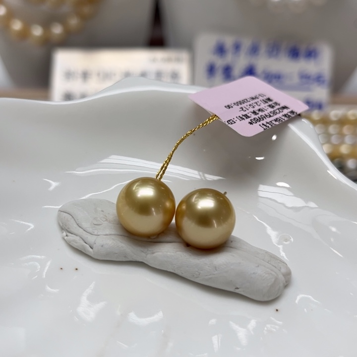海水珍珠耳饰18K金镶嵌