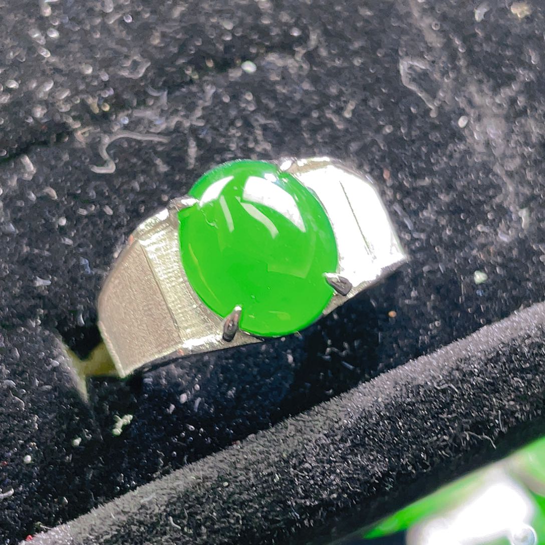 翡翠颈饰未镶嵌58，