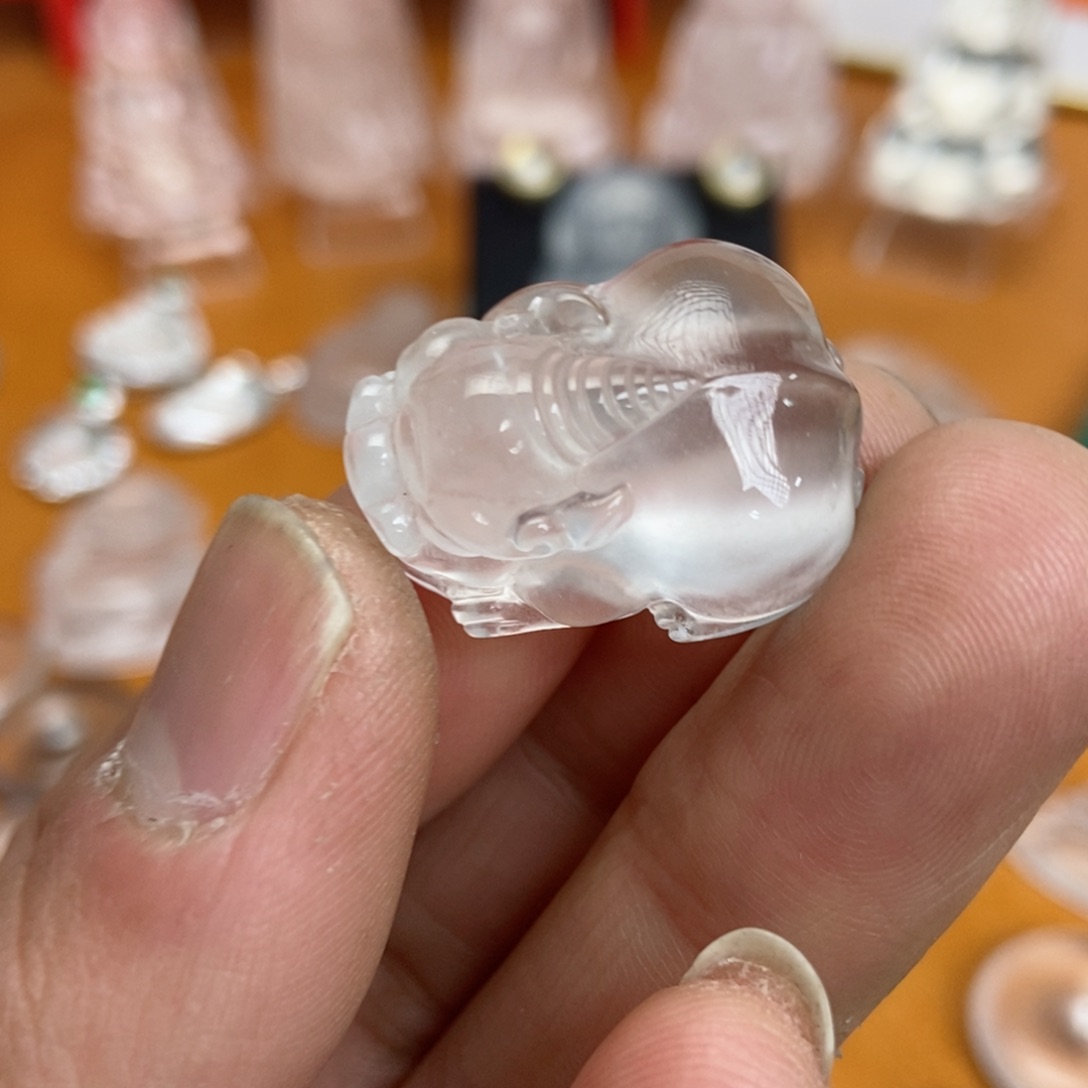 石英质玉吊坠未镶嵌