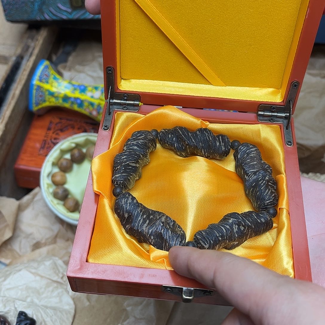 大叶紫檀（黑酸枝木类）