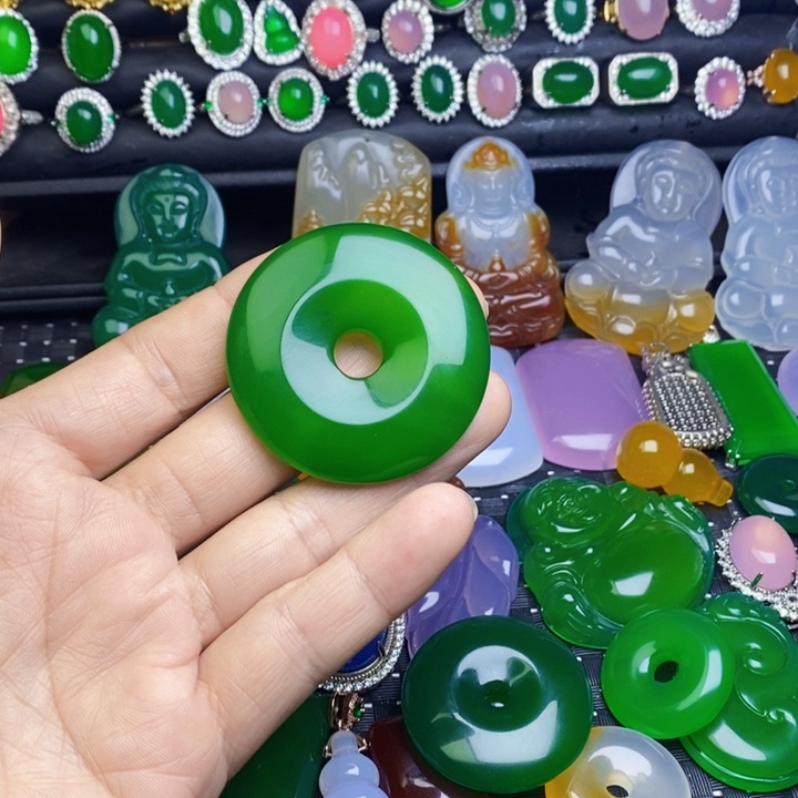 玛瑙/玉髓未镶嵌颈饰