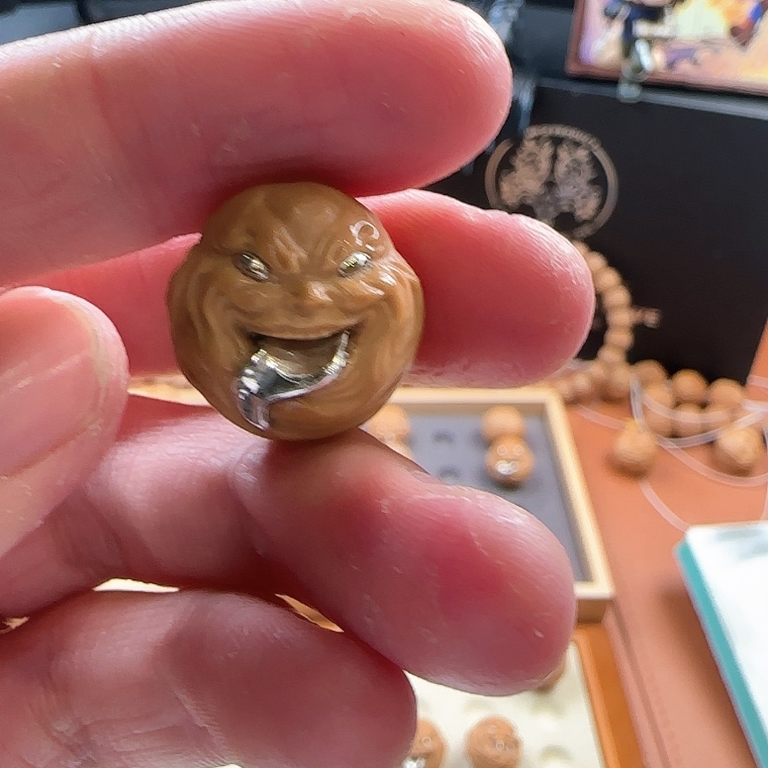 猴头核桃吊坠银舔僧18➕