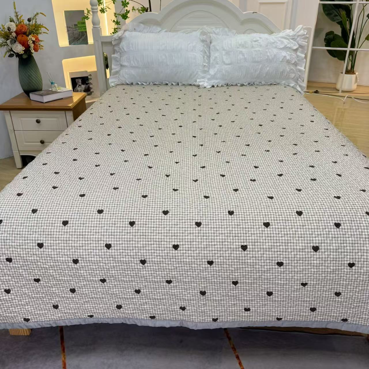 A类爆款【焦糖爱心】有氧提花泡芙棉直角边单床盖F