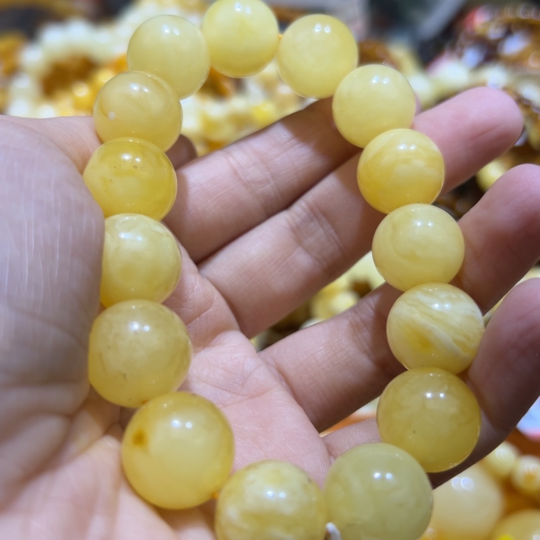 琥珀珠宝奇石未镶嵌