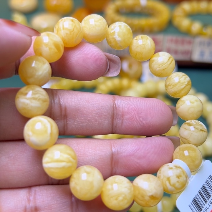 蜜蜡未镶嵌珠宝奇石