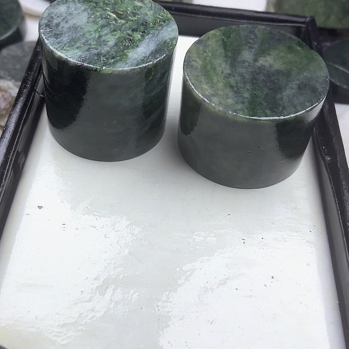 和田玉（糖玉）和田玉边角料9K金镶嵌廣*