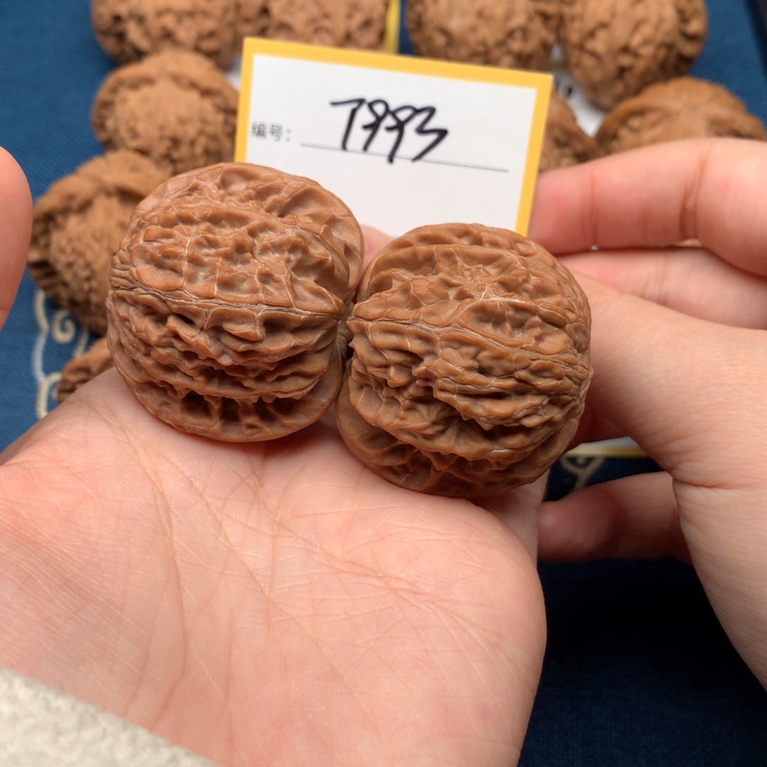 文玩核桃把件40磨盘 T993