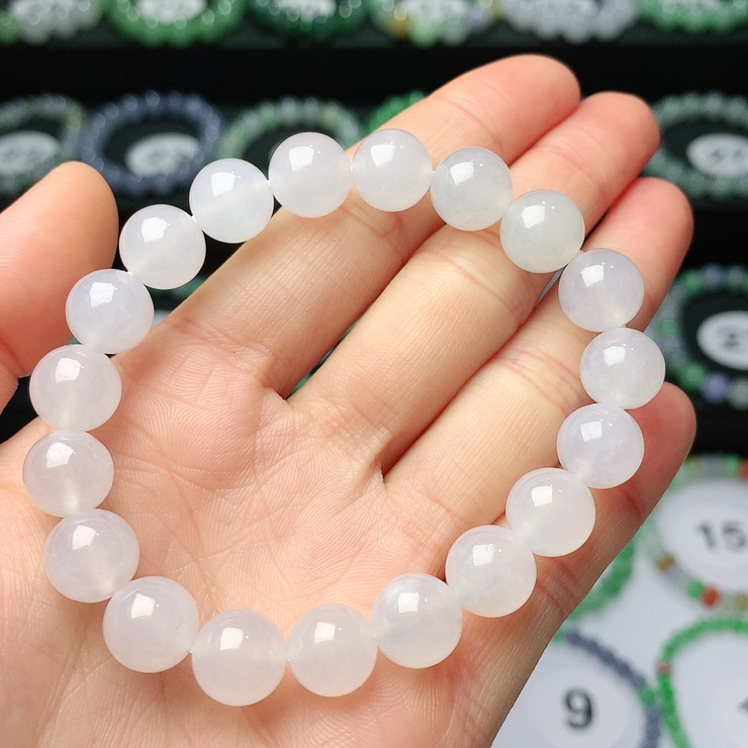 翡翠手链未镶嵌翡翠