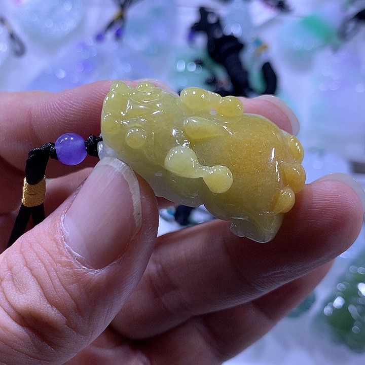 翡翠颈饰未镶嵌天然翡翠A货吊坠