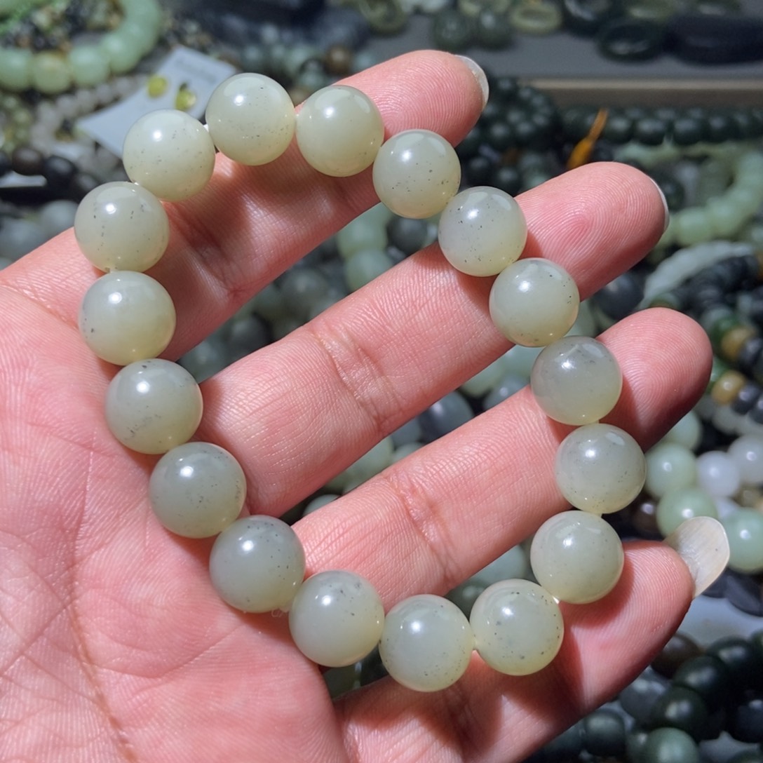 和田玉手链未镶嵌怒****花