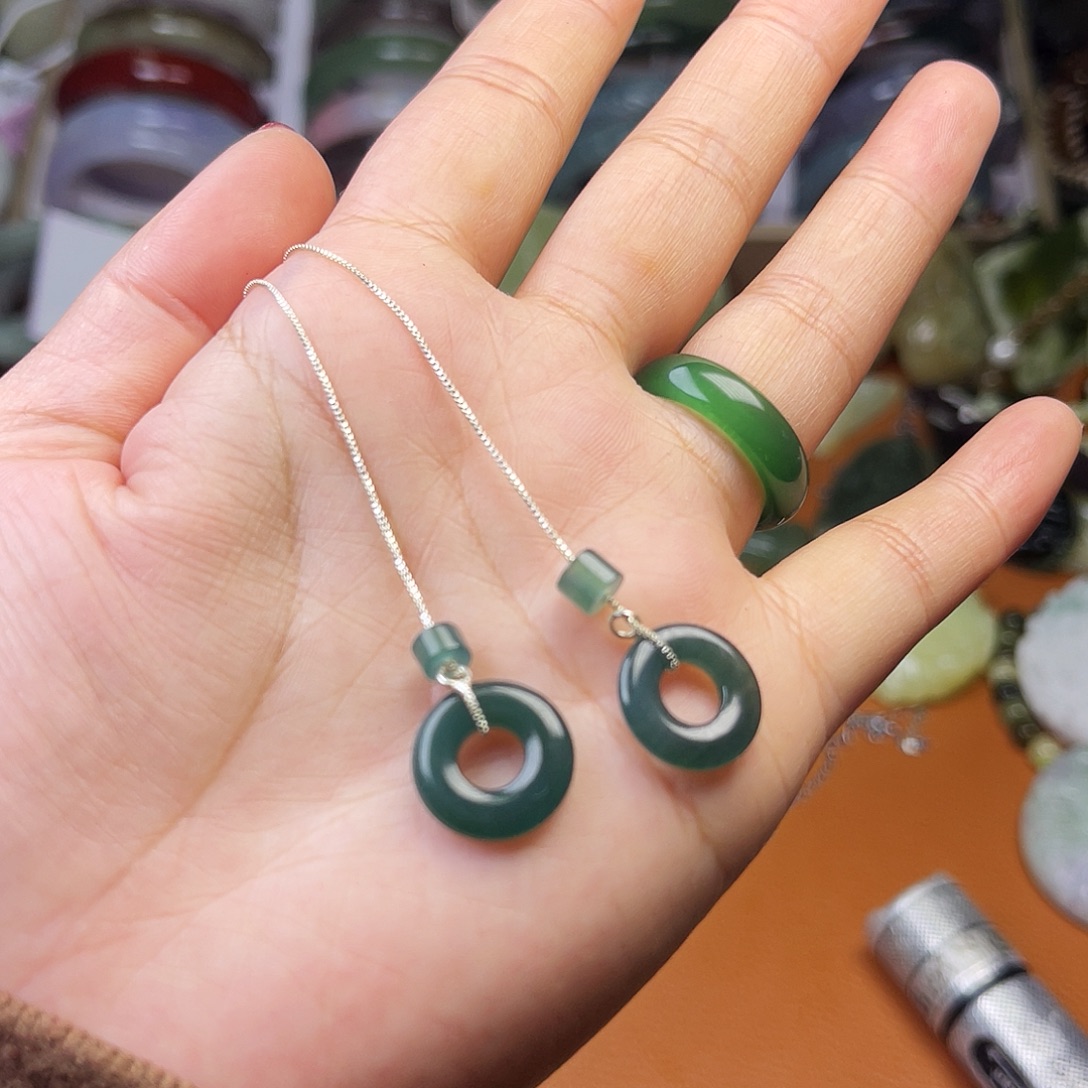 和田玉（糖玉）未镶嵌颈饰