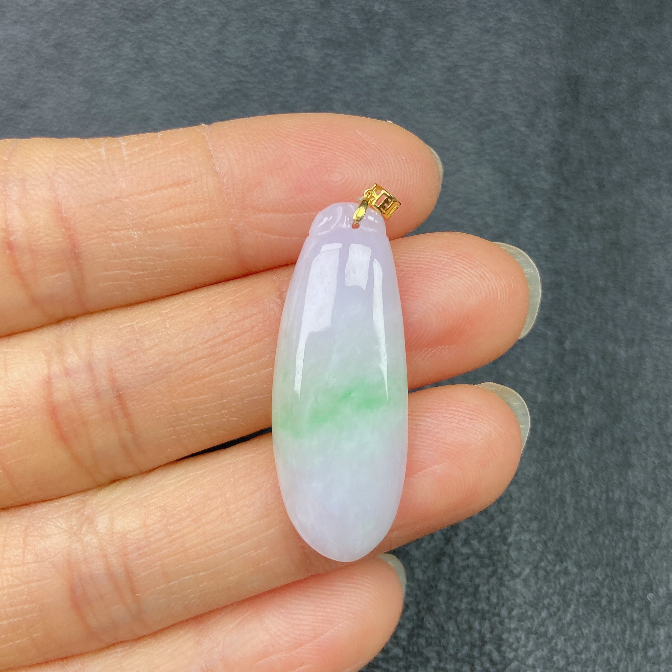 18k扣头冰润精美春带彩福瓜吊坠缅甸天然翡翠a货32.4×12.3×4.7mm