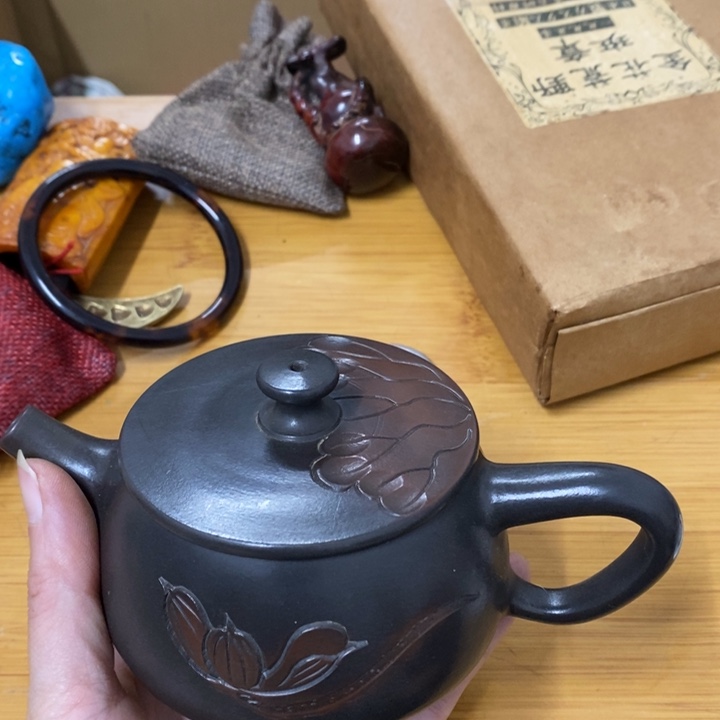 瓷片哈中古工艺品一件