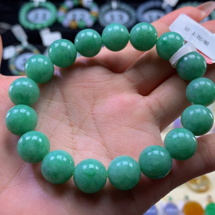 翡翠手链未镶嵌翡翠12+