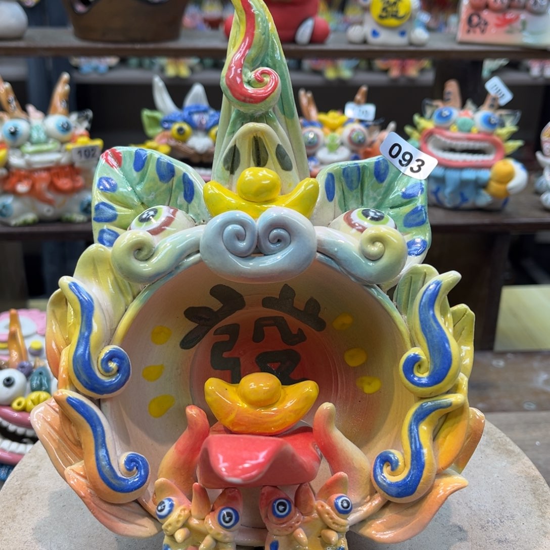 陶瓷纯手工抽象陶瓷摆件093