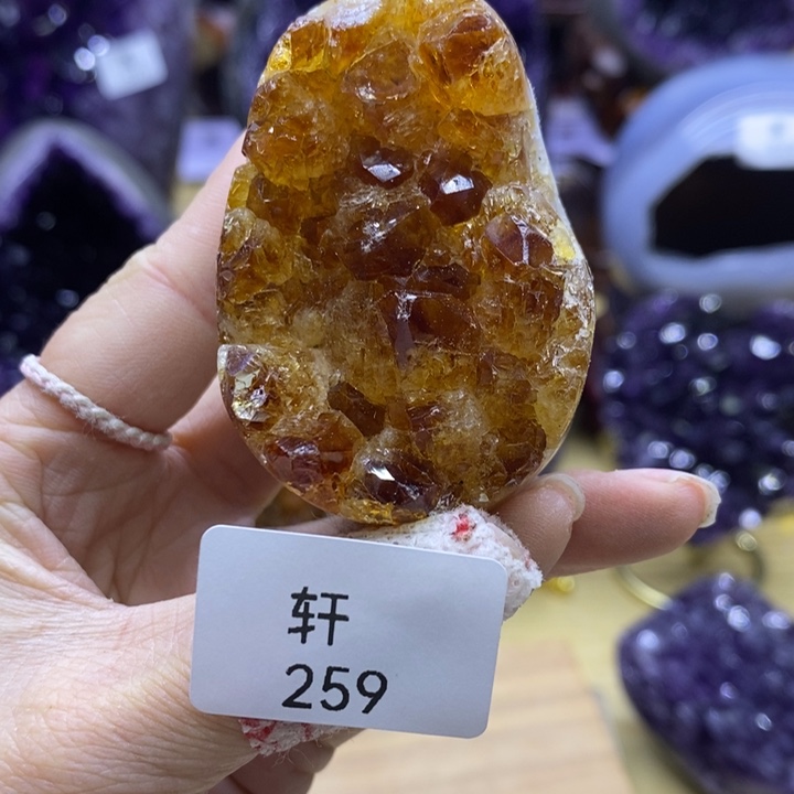 水晶大型摆件（非配饰）未镶嵌