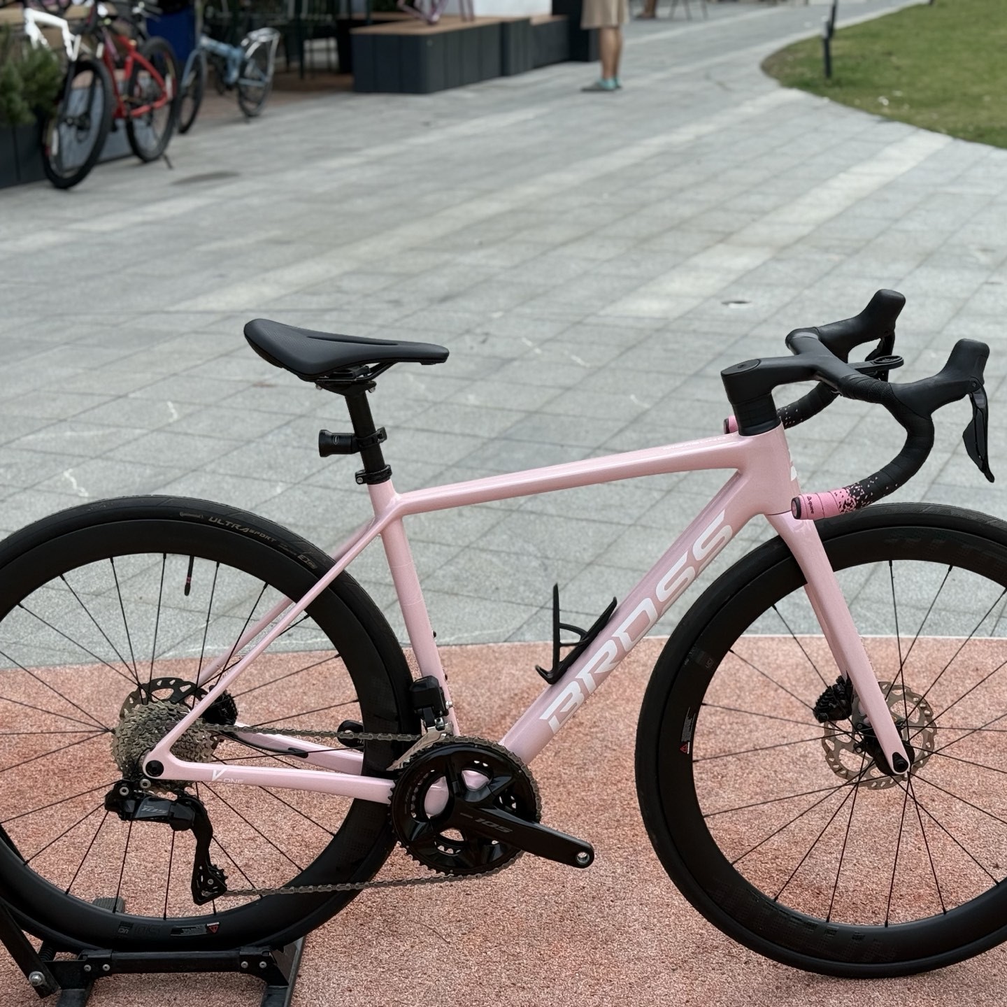 bross v-one全碳电变公路车xs适合158-168