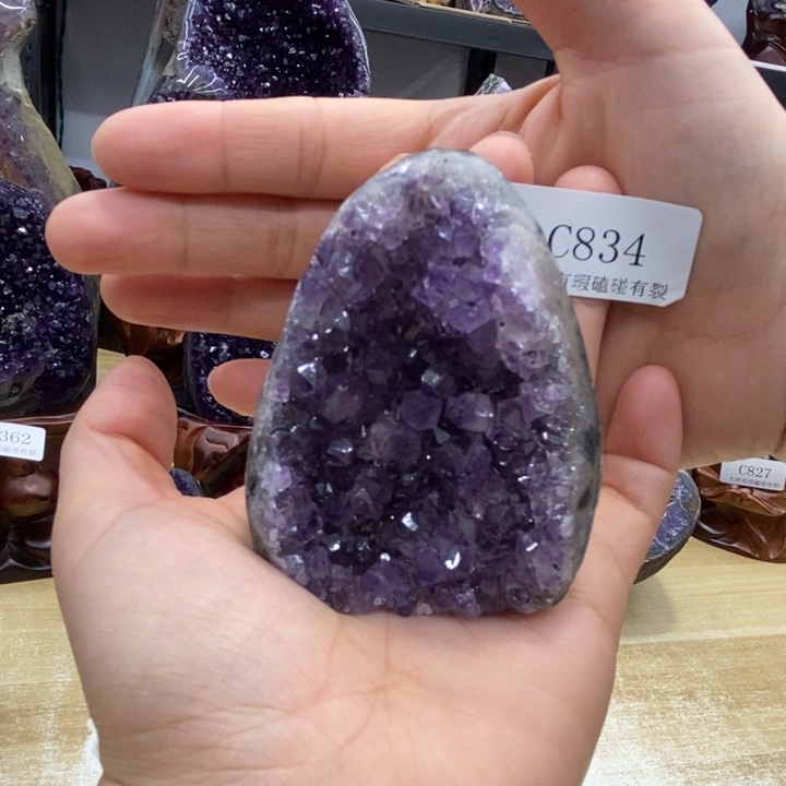 紫晶大型摆件（非配饰）未镶嵌