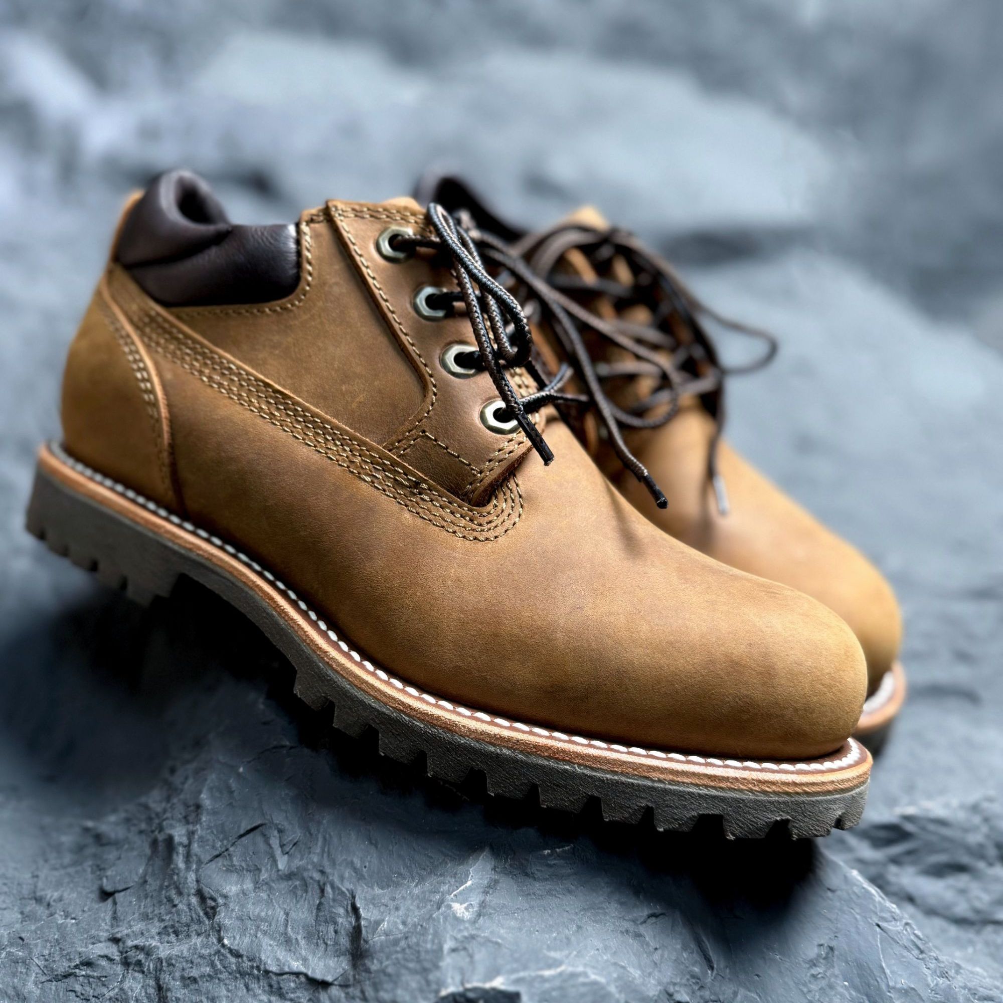 疯马牛皮低帮大黄靴冬季休闲男士百搭黑色磨砂皮靴子户外棕色真皮