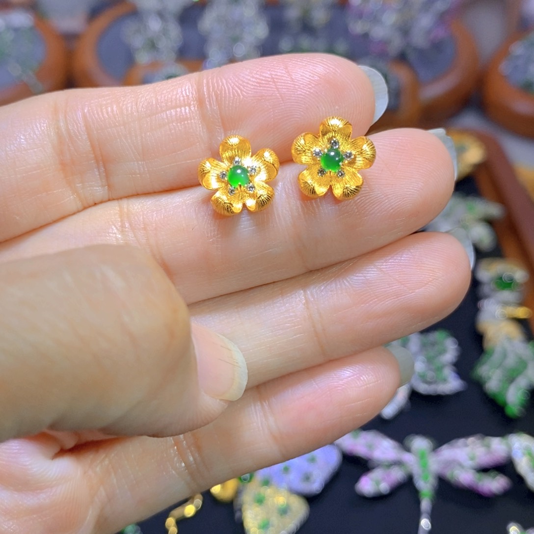 翡翠颈饰银S925镶嵌天然翡翠