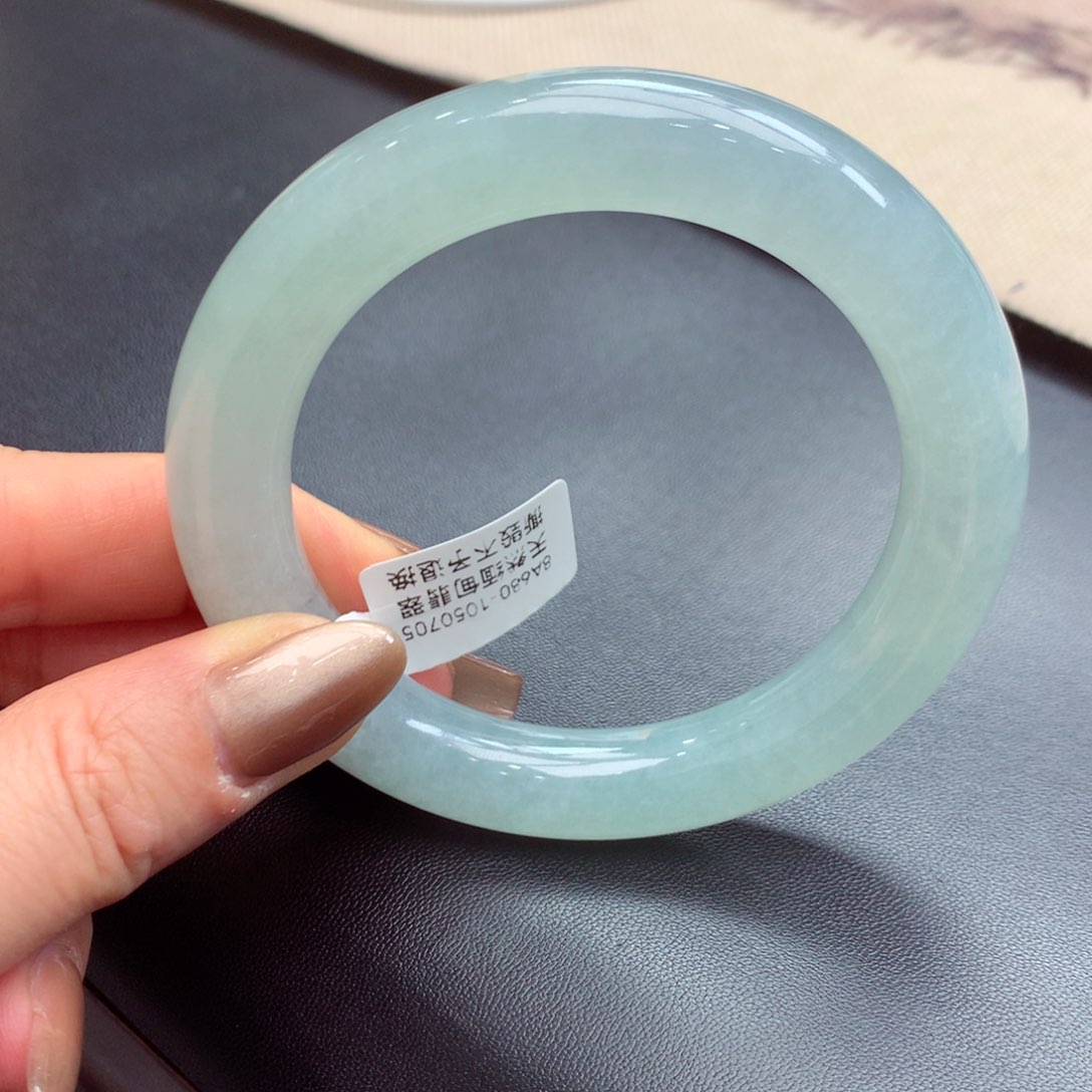 翡翠手镯未镶嵌缅甸翡翠手镯