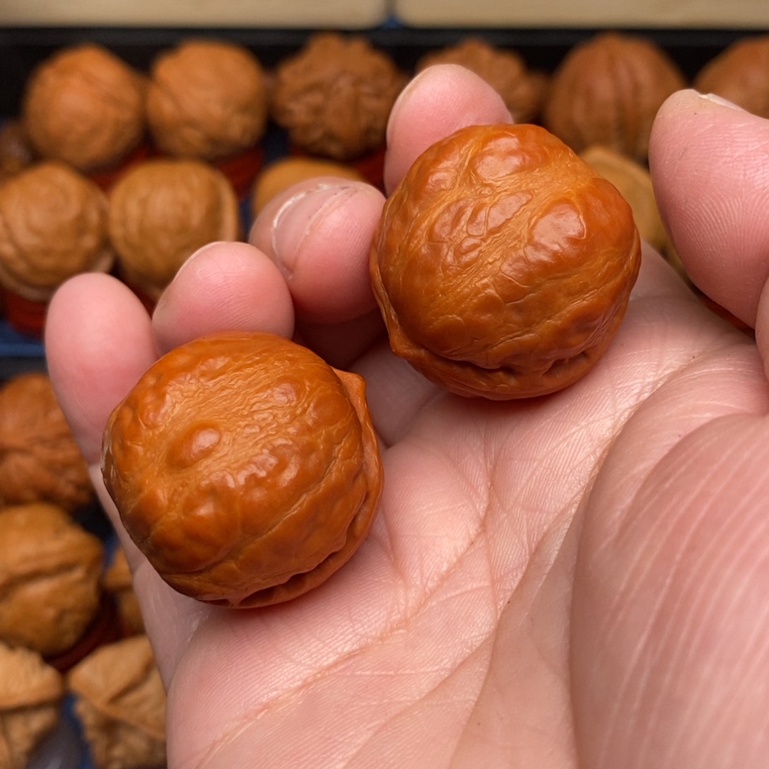 文玩核桃把件谢*燃手捻