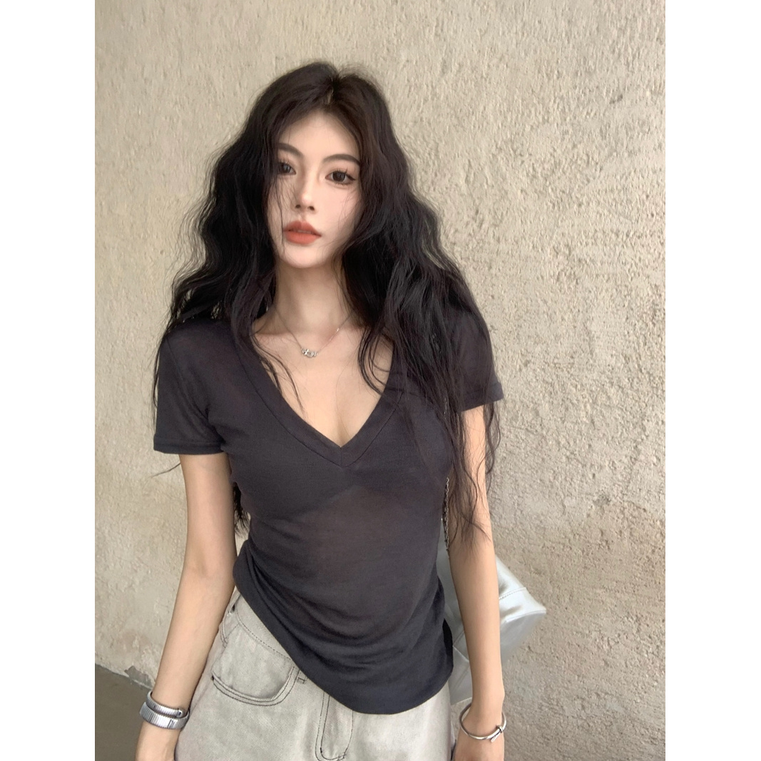 纯欲夏季辣妹风薄款微透性感V领T恤女锁骨短袖上衣春游出行衣服