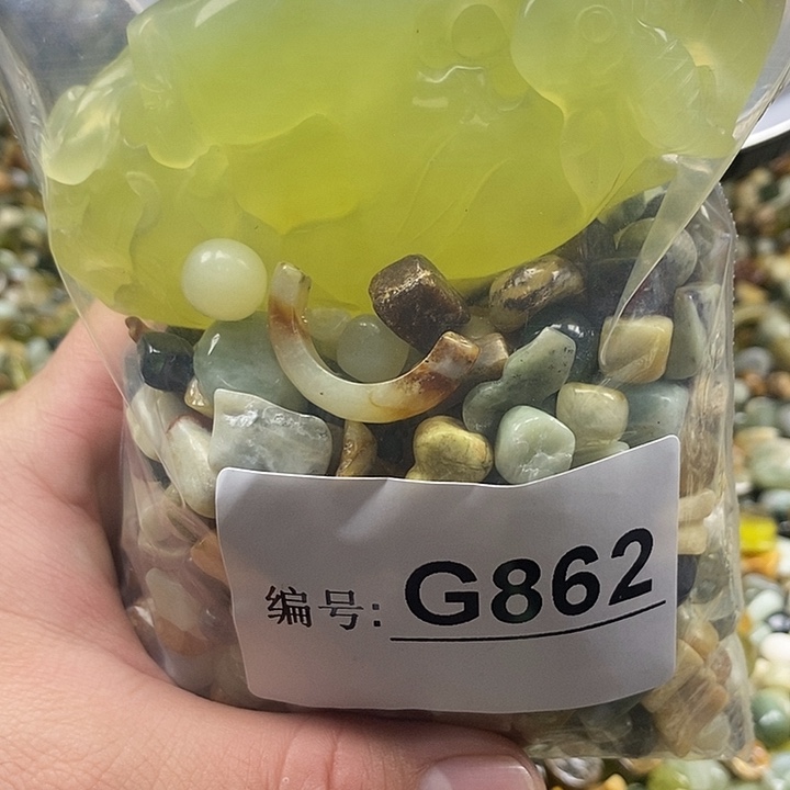 岫玉鱼缸石未镶嵌
