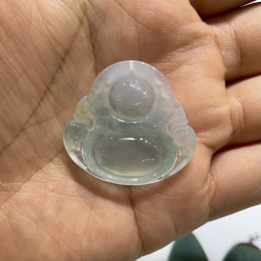 缅甸翡翠A货冰种佛公
