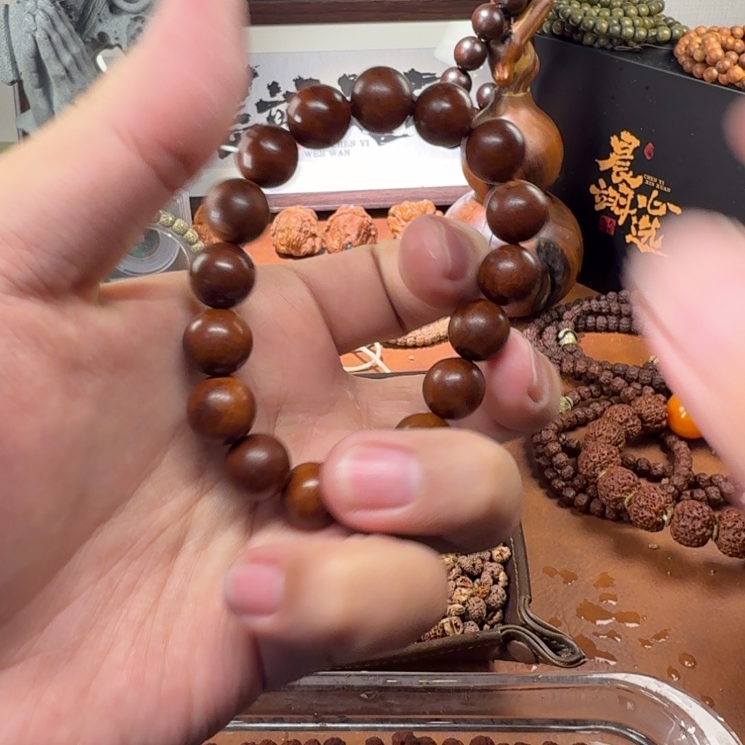 金刚菩提吊坠玉化料雷击木手串