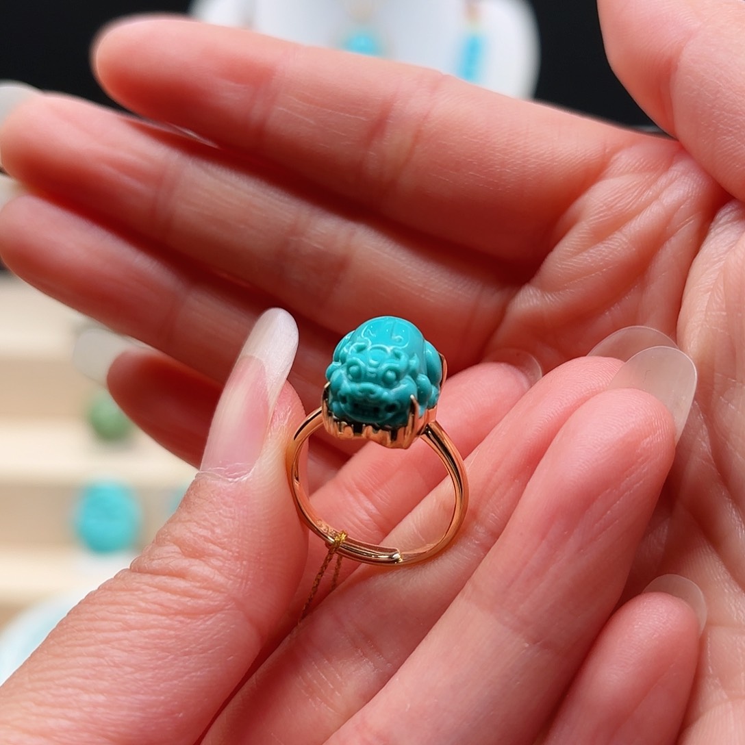 绿松石配饰18K金镶嵌