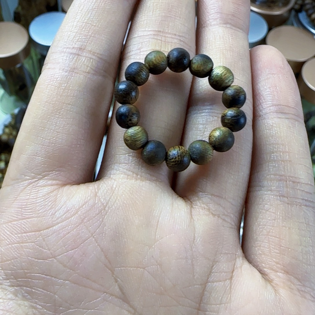 沉香沉香碎屑奇楠沉香碎戒指05