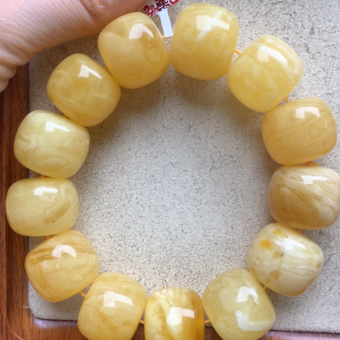 蜜蜡珠宝奇石未镶嵌