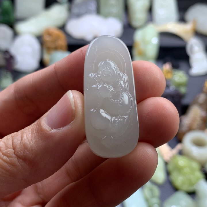 和田玉未镶嵌颈饰