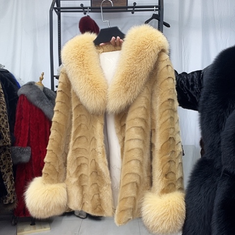 水貂毛外套保暖大衣