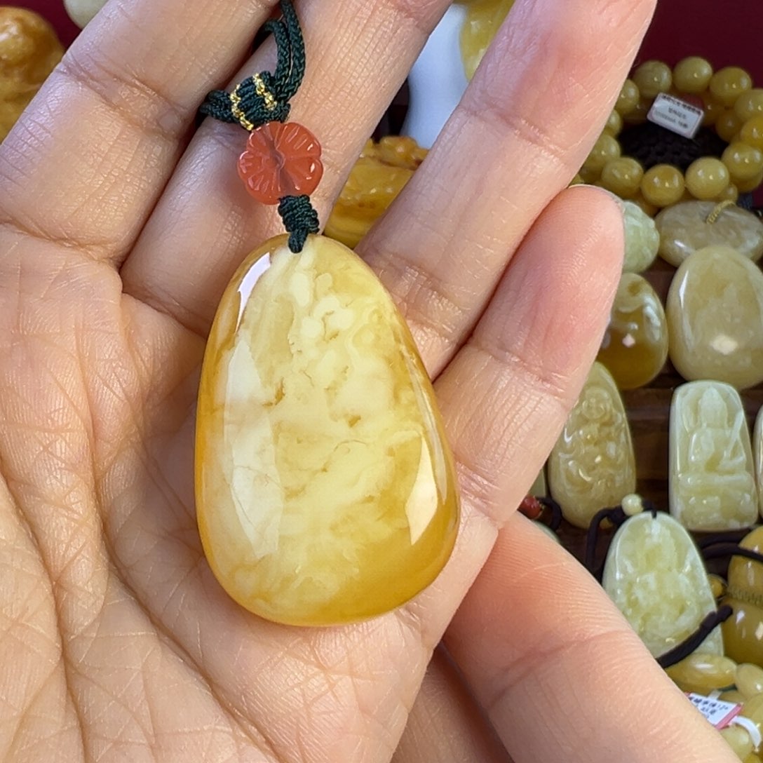 蜜蜡吊坠(赠链)未镶嵌