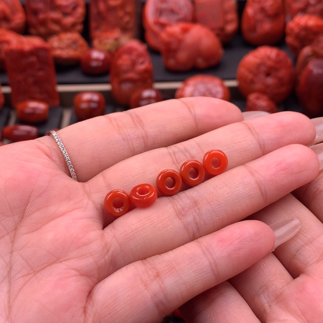 南红玛瑙南红川料原矿扣子未镶嵌