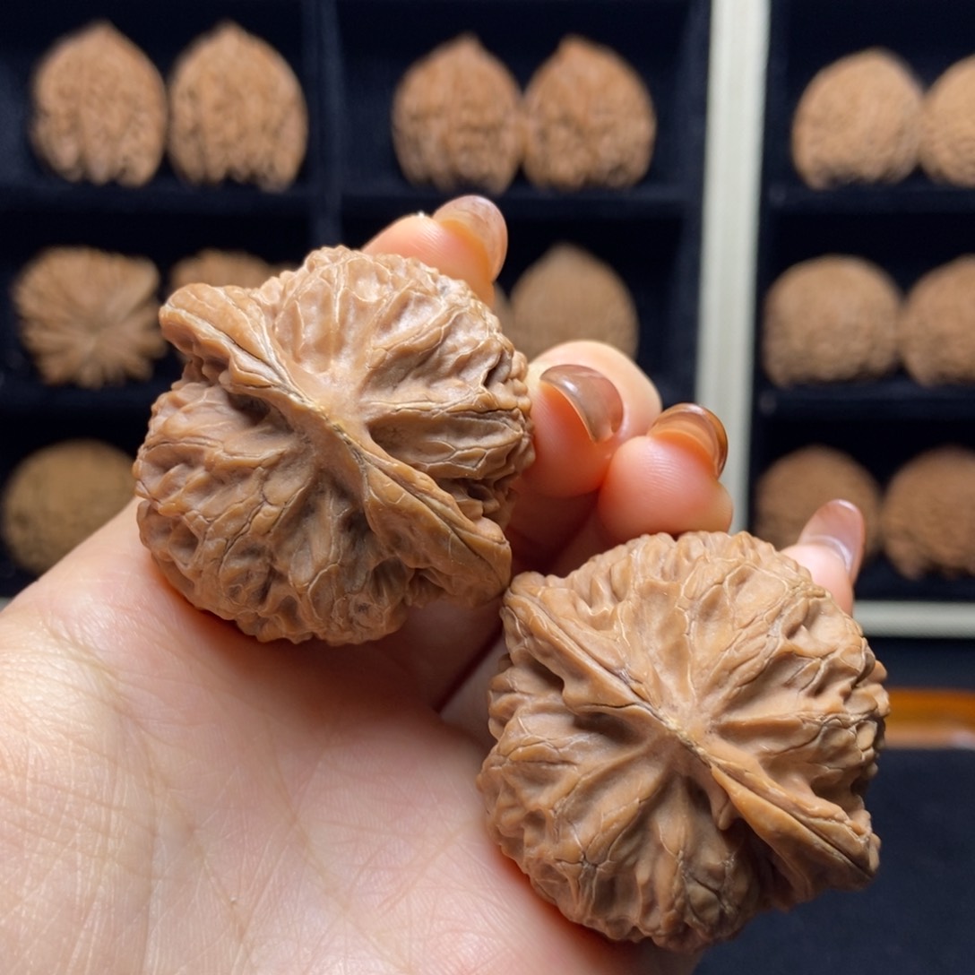 吊坠文玩核桃42全品宫灯